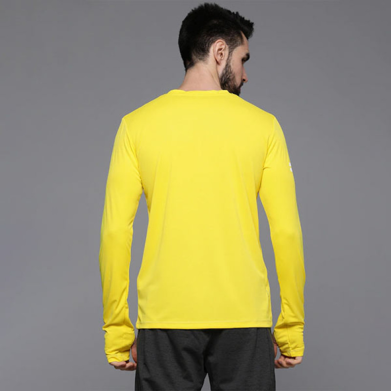 Men Yellow Typography Printed Slim Fit T-shirt
